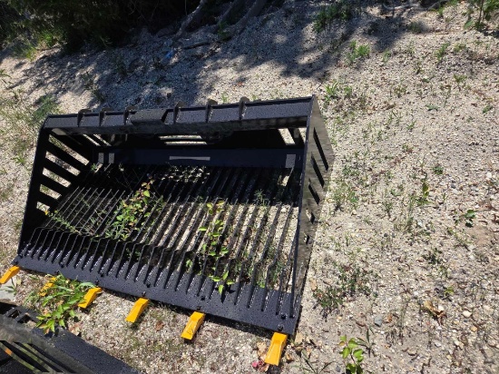 New Giyi Gy-Rb66 66in. Rock Bucket Skid Steer Attachment