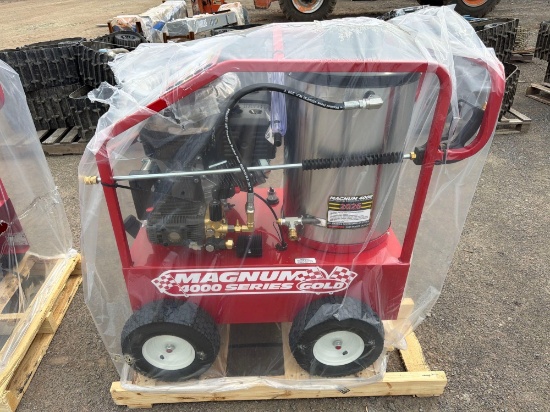 NEW EASY KLEEN MAGNUM GOLD PRESSURE WASHER powered by gas engine, equipped with 4000PSI, 12Volt,
