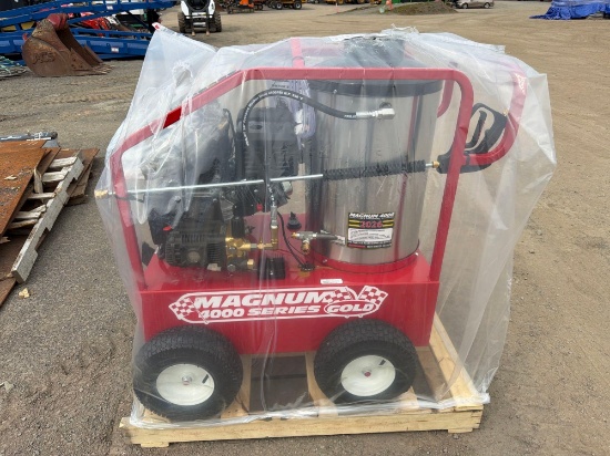 NEW EASY KLEEN MAGNUM GOLD PRESSURE WASHER powered by gas engine, equipped with 4000PSI, 12Volt,