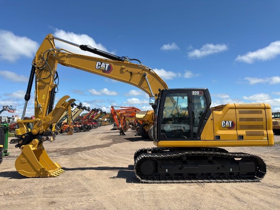 NEW UNUSED CAT 320GC HYDRAULIC EXCAVATOR SN:LKS30421 powered by Cat diesel engine, equipped with