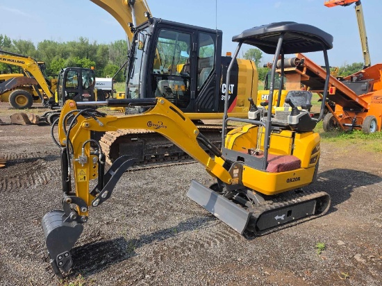 NEW CFG QK20R HYDRAULIC EXCAVATOR, SN: 310127, powered by RATO gas engine, 23HP, equipped with