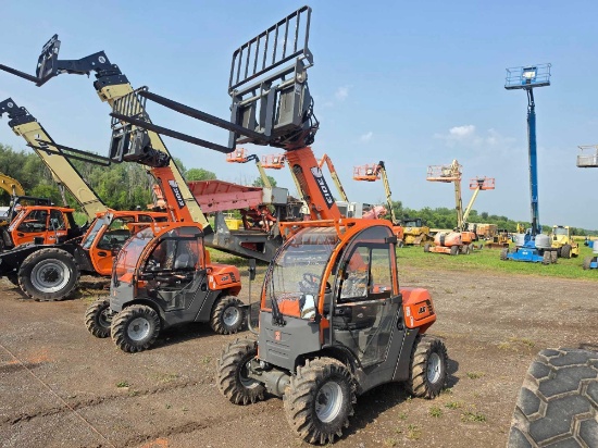 NEW UNUSED JLG 3013 TELESCOPIC FORKLIFT SN:08612 4x4, powered by Kubota diesel engine, equipped with
