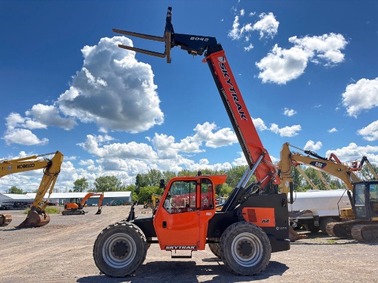 NEW UNUSED SKYTRAK 8042 TELESCOPIC FORKLIFT SN:4899 4x4, powered by powershift diesel engine, 74hp,