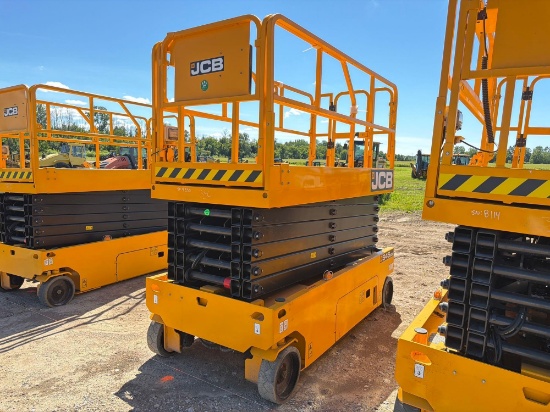 NEW JCB S4550E SCISSOR LIFT SN:5329330 electric powered, equipped with 45ft. Platform height, slide