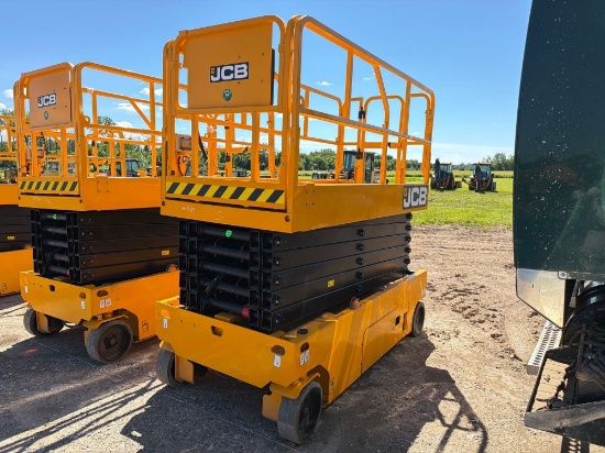 NEW JCB S4550E SCISSOR LIFT SN:5328114 electric powered, equipped with 45ft. Platform height, slide