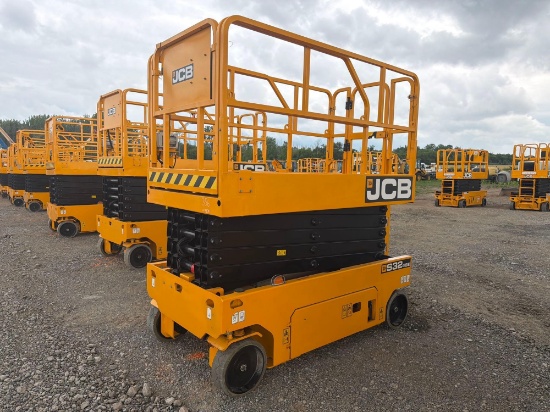 NEW JCB S3246E SCISSOR LIFT,SN:329279, electric powered, equipped with 32ft. Platform height, slide