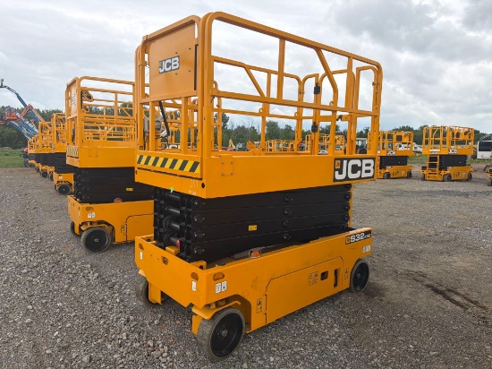 NEW JCB S3246E SCISSOR LIFT, SN:329288, electric powered, equipped with 32ft. Platform height, slide
