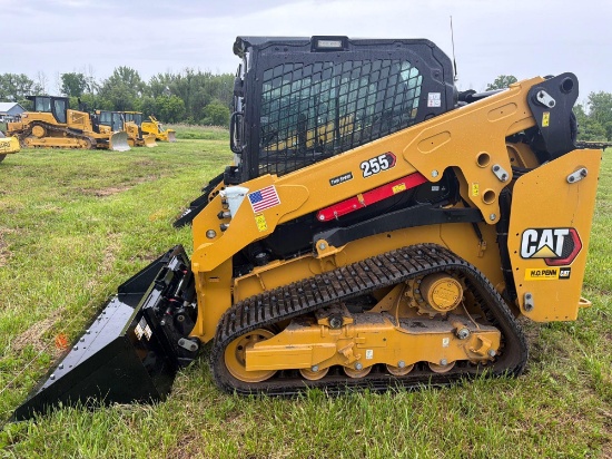 2026 CAT 255 RUBBER TRACKED SKID STEER powered by Cat C2.8T diesel engine, 74hp, equipped with