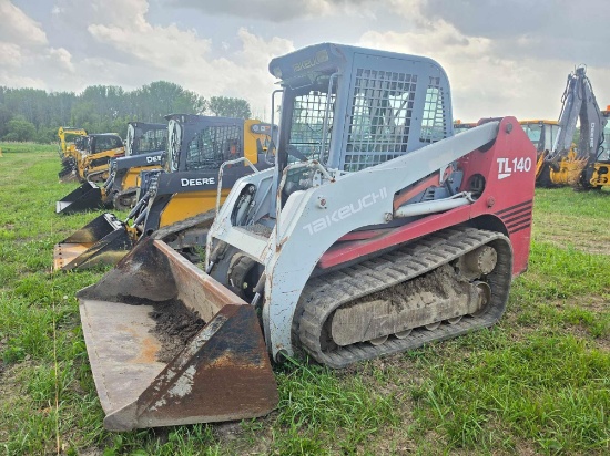 TAKEUCHI TL140 RUBBER TRACKED SKID STEER SN:21404520 powered by diesel engine, equipped with