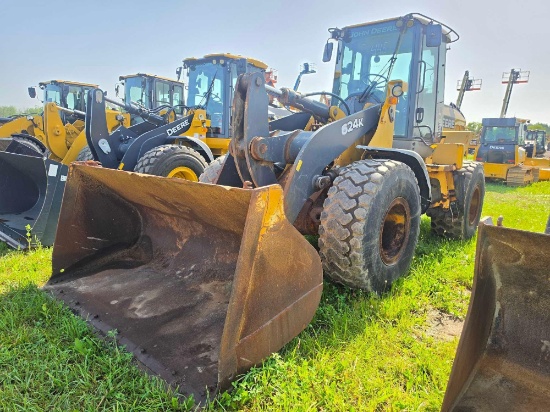 JOHN DEERE 624K RUBBER TIRED LOADER SN:1DW624KZAA0629165 powered by John Deere diesel engine,