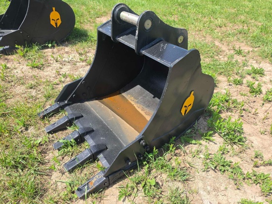 NEW TROJAN 42IN. DIGGING BUCKET EXCAVATOR BUCKET 65mm pins fits to: Cat 311/312/313/314 Kobelco 140,