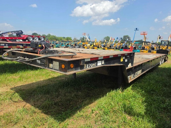 2003 TRAILEZE TE70HT EQUIPMENT TRAILER VN:016200 equipped with 35 ton capacity, 48ft. Deck,