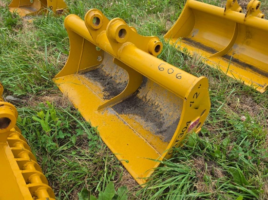 NEW TERAN 42IN. CLEAN UP BUCKET EXCAVATOR BUCKET for CAT 304.