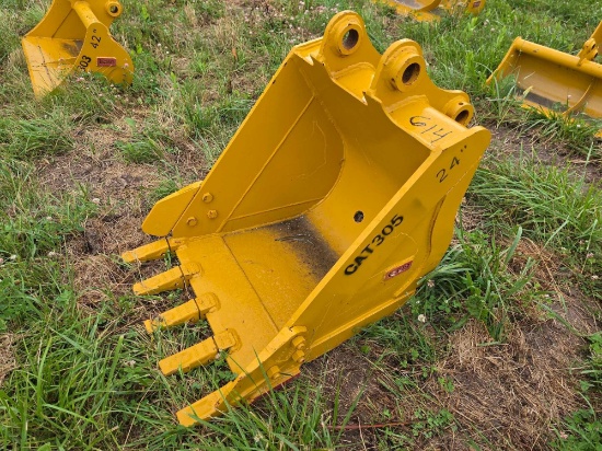 NEW TERAN 24IN. DIGGING BUCKET EXCAVATOR BUCKET for CAT 305/306 with Side Cutters, Reinforcement
