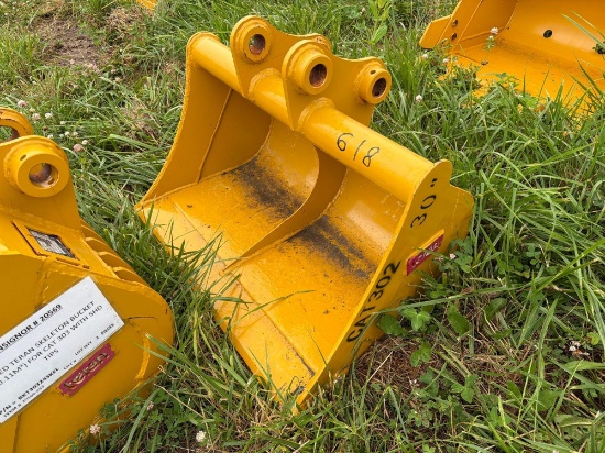 NEW TERAN 30IN. CLEAN UP BUCKET EXCAVATOR BUCKET for CAT 302.