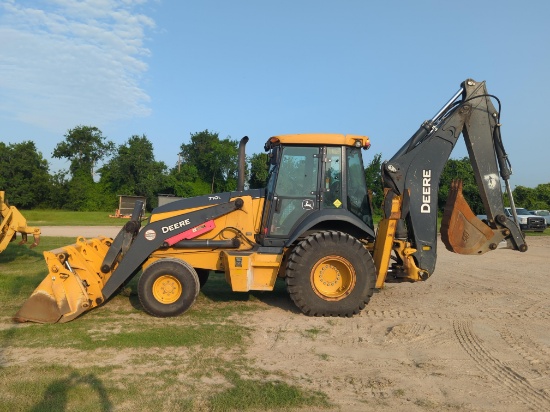 2022 JOHN DEERE 710L TRACTOR LOADER BACKHOE SN:424222 powered by John Deere diesel engine, equipped