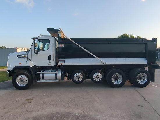 2023 FREIGHTLINER 108SD DUMP TRUCK VN:1FVSG5FE2PHUA4384 powered by Cummins L9 8.9L diesel engine,