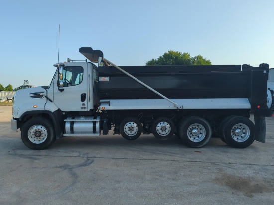 2023 FREIGHTLINER 108SD DUMP TRUCK VN:1FVSG5FE2PHUM2489 powered by Cummins L9 8.9L diesel engine,