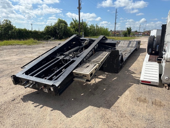 2017 LANDOLL 855 DETACHABLE GOOSENECK TRAILER VN:N/A equipped with 55 ton capacity, 53ft. long,