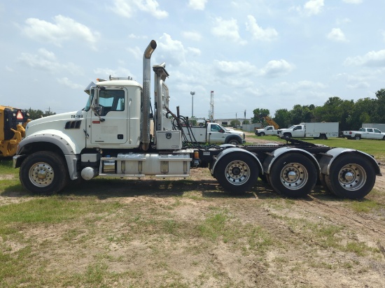 2019 MACK GR64FT HEAVY HAUL GOLD SERIES TRUCK TRACTOR VN:M004641 powered by Mack MP8-505C diesel