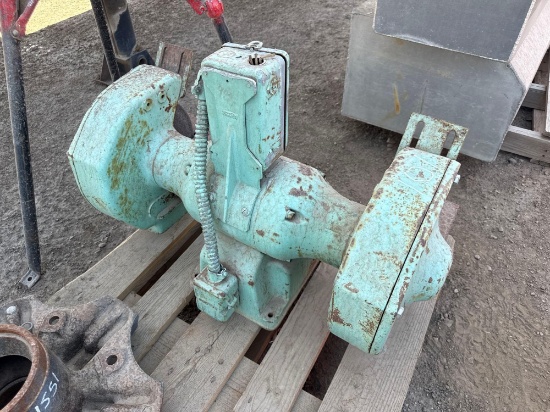BALDOR BENCH GRINDER SUPPORT EQUIPMENT