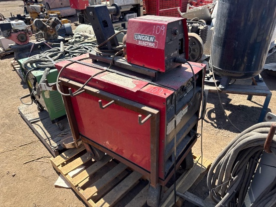 LINCOLN IDEALARC DC-600 DC ARC WELDER, WITH LINCOLN LF-72 WIRE FEEDER, WHEEL KIT WELDER