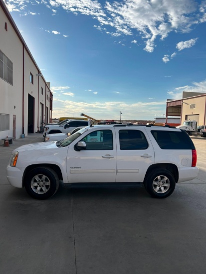 2013 GMC YUKON SPORT UTILITY VEHICLE VN:1GKS1AE04DR249105 powered by 6.3L V8 gas engine, equipped