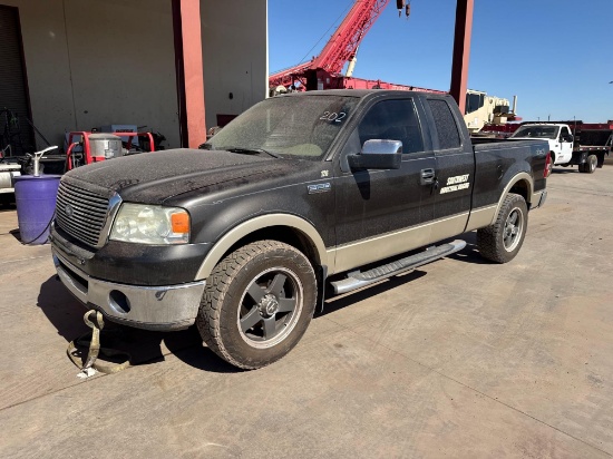 2007 FORD F150 LARIAT PICKUP TRUCK VN:1FTPX14V27KC74904 powered by 5.4L Triton gas engine, equipped