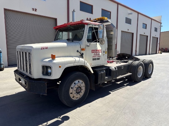 1993 INTERNATIONAL 2674 TRUCK TRACTOR VN:1HSGLBGR0PH463023 powered by Cummins N14 diesel engine,