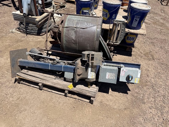 DAYTON PEDESTAL GRINDER WITH SWITCHGEAR & EASY VACUUM ELECTRIC WASHER SUPPORT EQUIPMENT