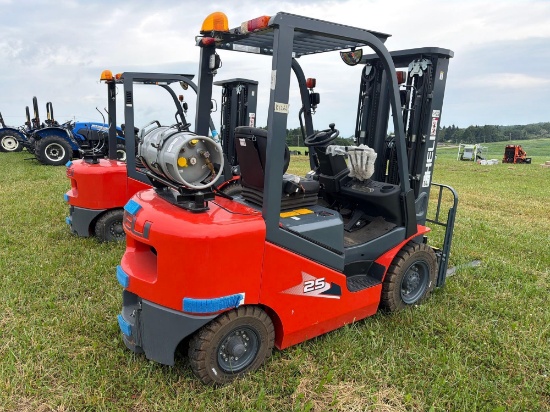 NEW HELI CPYD25 FORKLIFT powered by dual fuel engine, equipped with OROPS, 5,000lb lift capacity,