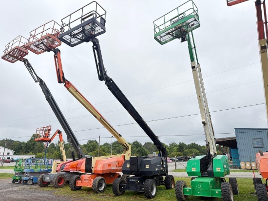 JLG 800AJ BOOM LIFT SN:300210066 4x4, powered by diesel engine, equipped with 80ft. Platform height,