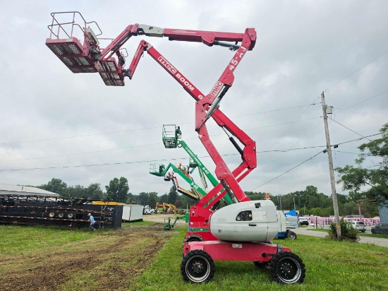 MEC 45AJ BOOM LIFT SN:14600183 4x4, powered by diesel engine, equipped with 40ft. Platform height,