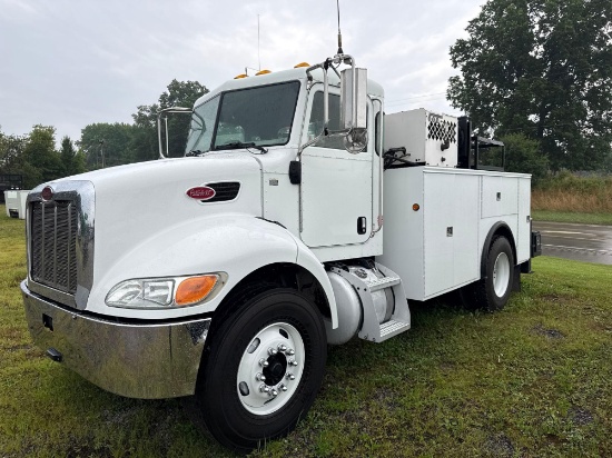 2009 PETERBILT PB335 SERVICE TRUCK VN:778385 powered by Paccar PX-8 diesel engine, 300hp, equipped