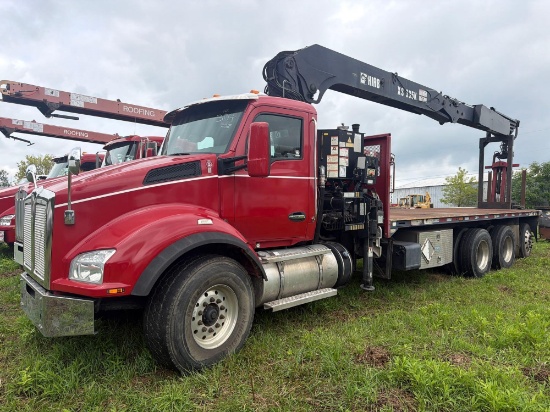 2017 KENWORTH T880 SHEET ROCK/BLOCK TRUCK VN:1NKZXPEX9HJ161582 powered by Paccar 12.9L diesel