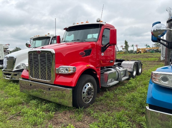 2020 PETERBILT 567 TRUCK TRACTOR VN:1XPCDP9X8LD659966 powered by diesel engine, equipped with tandem