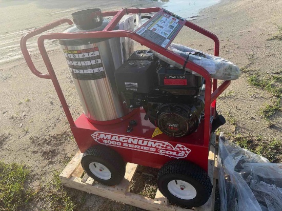 NEW EASY KLEEN MAGNUM GOLD PRESSURE WASHER powered by gas engine, equipped with 4000PSI, 12Volt,