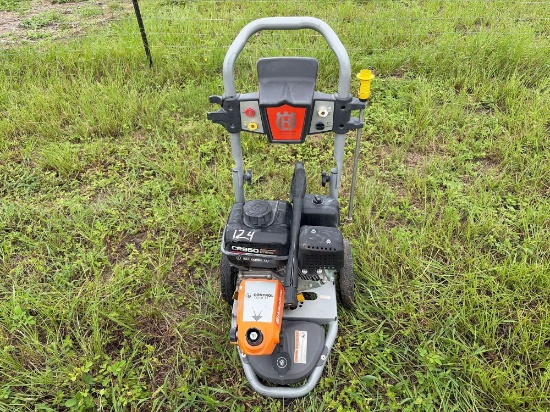 NEW 3200 PSI HUSQVARNA PRESSURE WASHER NEW SUPPORT EQUIPMENT