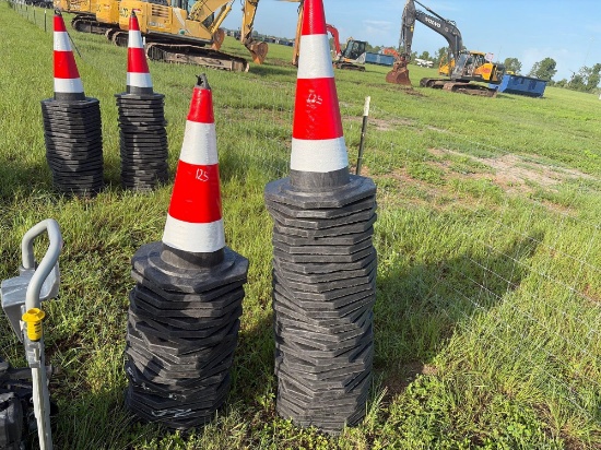 New Sdlanch (50) Traffic Cones New Support Equipment