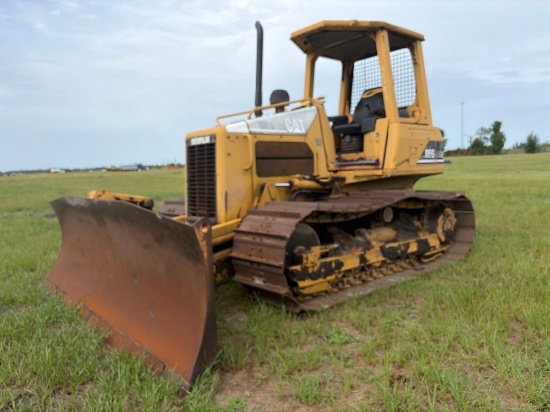 CAT D5GLGP CRAWLER TRACTOR SN:RKG01096 powered by Cat diesel engine, equipped with OROPS, 6 way