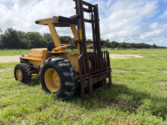 MASTER CRAFT MC5115FWG ROUGH TERRAIN FORKLIFT SN:4635 powered by diesel engine, equipped with ORO...
