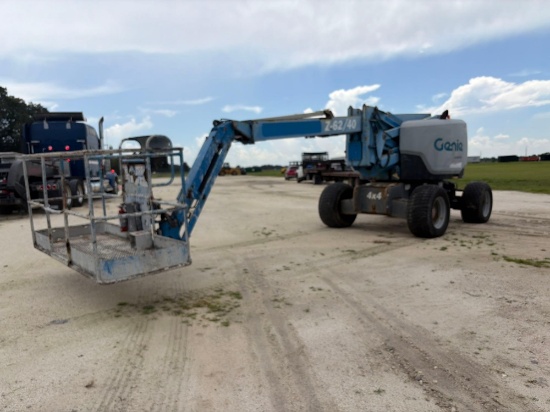 GENIE Z62/40 BOOM LIFT SN:Z6215A-437 4x4, powered by diesel engine, equipped with 62ft. Platform