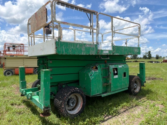 JLG 4394RT SCISSOR LIFT SN:200263987 4x4, powered by diesel engine, equipped with 43ft. Platform