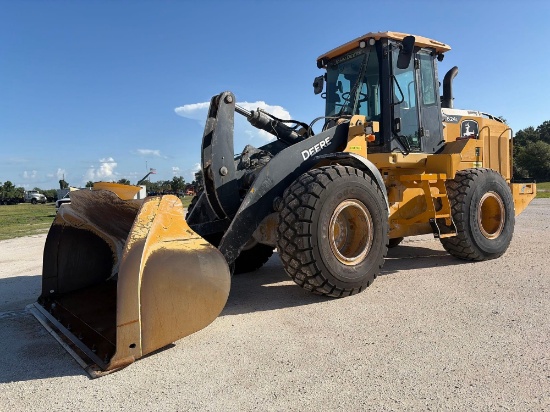 2019 JOHN DEERE 624L RUBBER TIRED LOADER SN:1DW624LZHKF695893 powered by John Deere diesel engine,