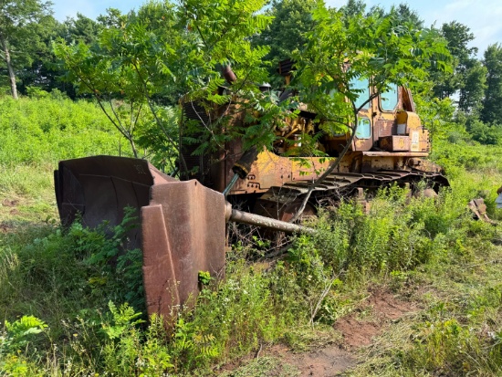 CAT D9H CRAWLER TRACTOR powered by Cat D353 diesel engine, equipped with EROPS, 9U blade w/