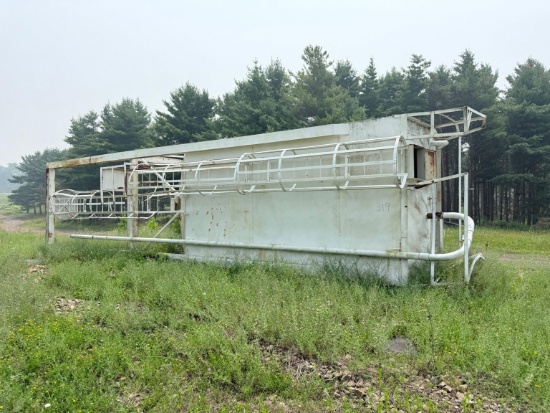 FERTILIZER SILO with stand.