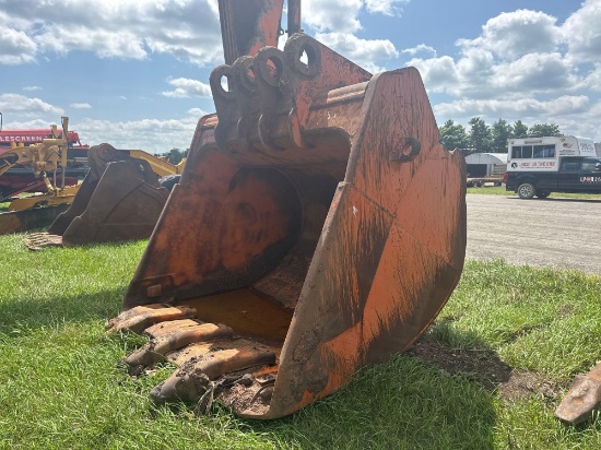 9FT. 2IN. BUCKET EXCAVATOR BUCKET for Hitachi 1800.