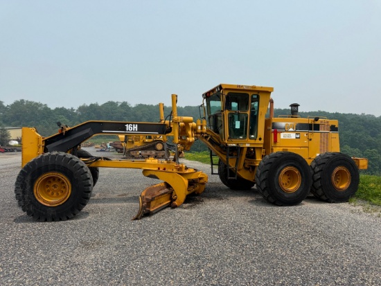 CAT 16H MOTOR GRADER SN:6ZJ00166 powered by Cat 3406 diesel engine, equipped with EROPS, 16ft.