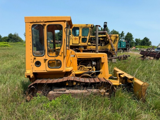 CAT D3 CRAWLER TRACTOR SN:79U5784 powered by Cat 3204 diesel engine, equipped with EROPS, 6 way