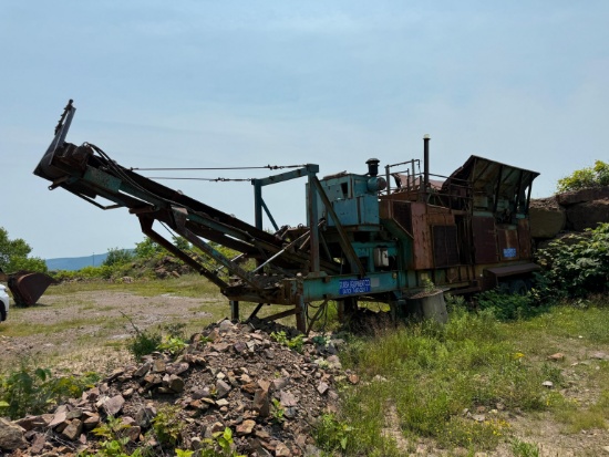BROWN-LENOX JAW CRUSHER SN:SL911XKK4PP009121 powered by Cat diesel engine, equipped with 42 x 27